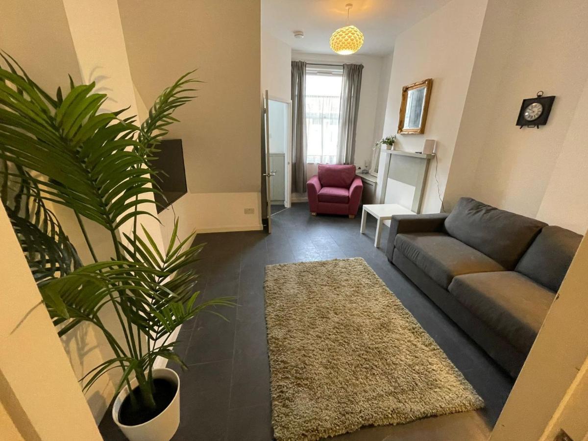 Perfect Home From Home In Stoke On Trent Etruria Екстериор снимка
