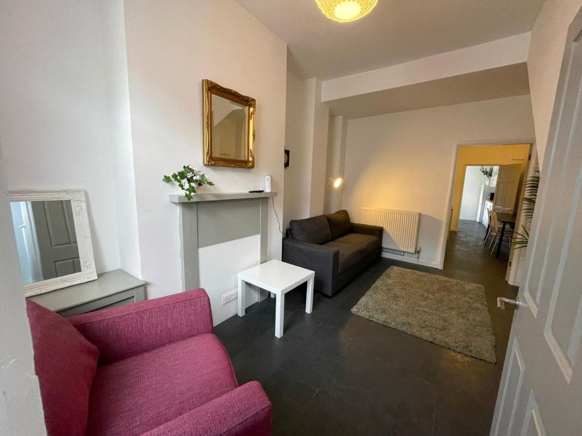 Perfect Home From Home In Stoke On Trent Etruria Екстериор снимка